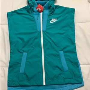 Brand new Nike vest with tag